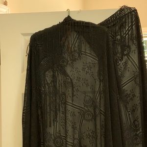 Vintage Lace Piano Shawl